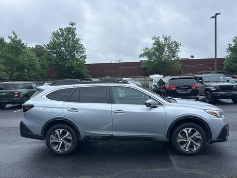 Used 2021 Subaru Outback Limited AWD/4WD image 2