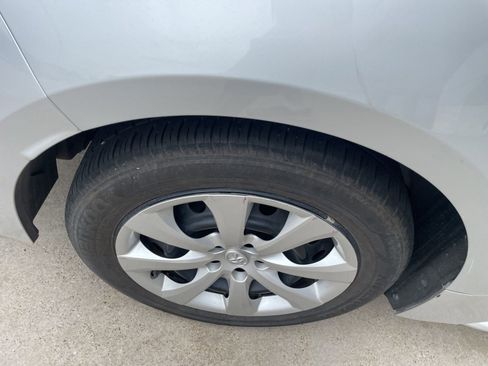 Used 2024 Toyota Corolla LE FWD image 7