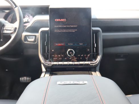 New 2026 GMC Yukon AT4 Ultimate w/ LPO, Floor Liner Package AWD/4WD image 12
