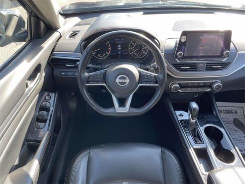 Used 2024 Nissan Altima 2.5 SR image 14