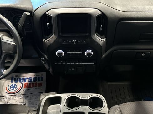 Used 2022 Chevrolet Silverado 1500 Custom AWD/4WD image 29