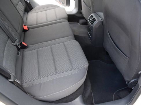 Used 2013 Volkswagen Golf TDI image 53