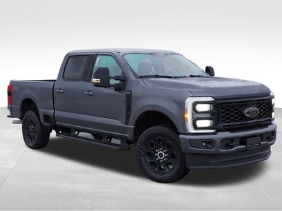 New 2026 Ford F350 Lariat w/ Black Appearance Package