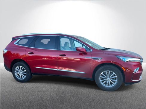 Certified 2024 Buick Enclave Essence image 6