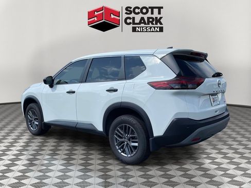 Used 2023 Nissan Rogue S AWD/4WD image 4