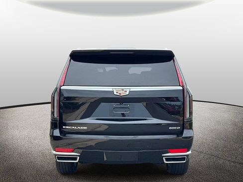 Used 2024 Cadillac Escalade ESV Luxury AWD/4WD image 3