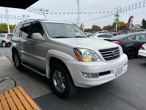 Used 2004 Lexus GX 470 image 5