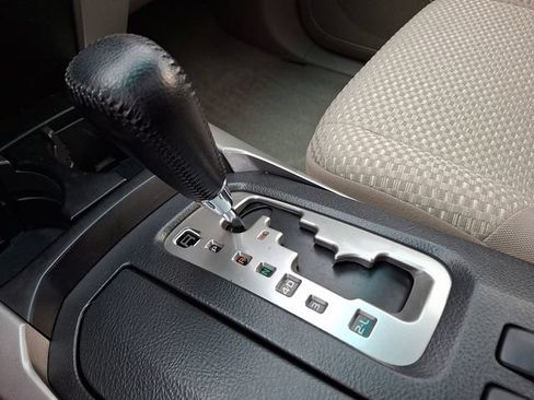 Used 2007 Toyota 4Runner SR5 AWD/4WD image 17