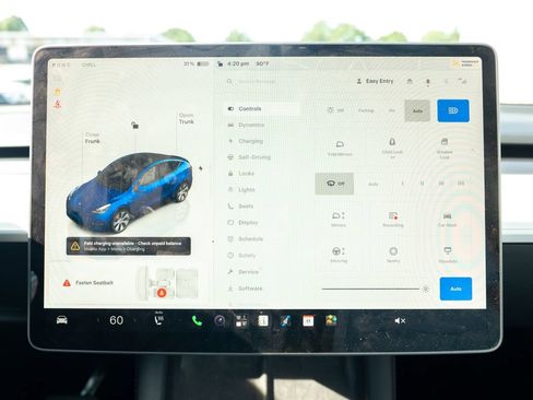 Used 2023 Tesla Model Y Long Range AWD/4WD image 30