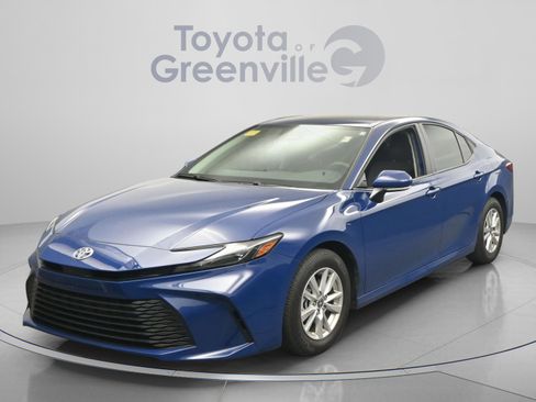 Certified 2025 Toyota Camry LE image 25