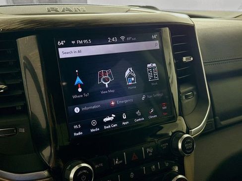 Used 2019 RAM 1500 Laramie RWD image 13
