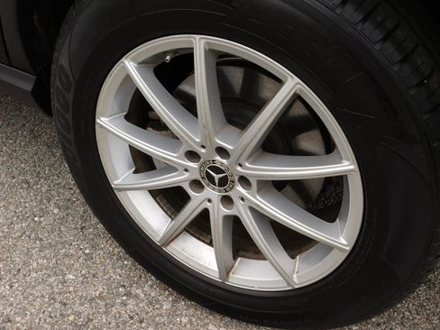 Used 2024 Mercedes-Benz GLE 450e 4MATIC image 8