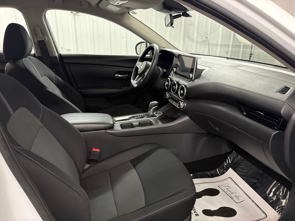 Used 2024 Nissan Sentra SV FWD image 24