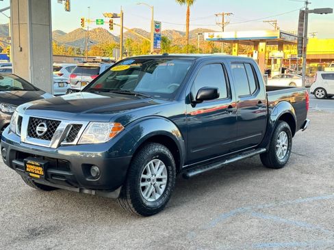 Used 2017 Nissan Frontier SV AWD/4WD image 7