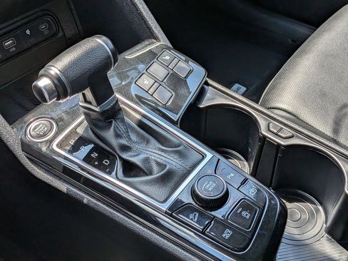 Used 2024 Kia Sportage EX FWD image 26