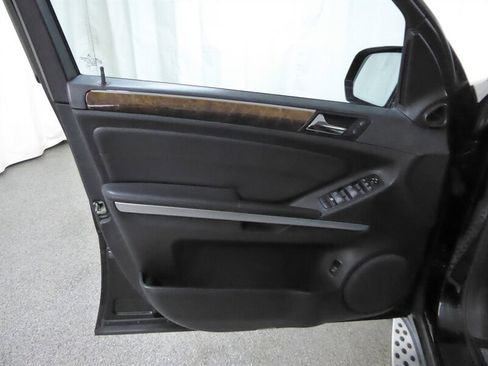 Used 2010 Mercedes-Benz ML 350 4MATIC image 19