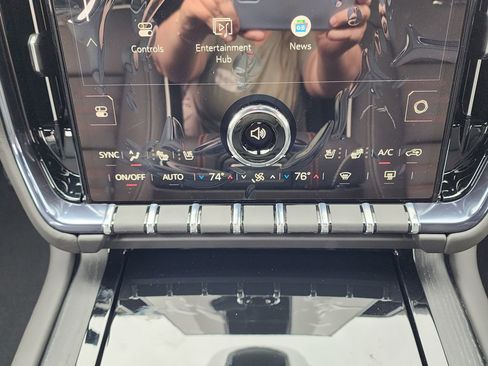 New 2026 GMC Yukon AT4 Ultimate AWD/4WD image 34