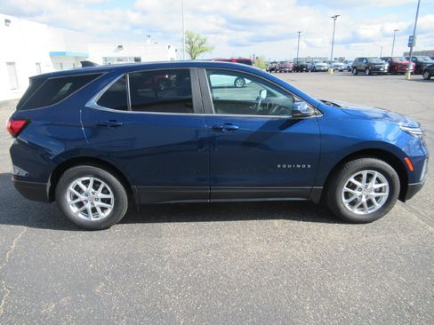 Certified 2022 Chevrolet Equinox LT AWD/4WD image 4