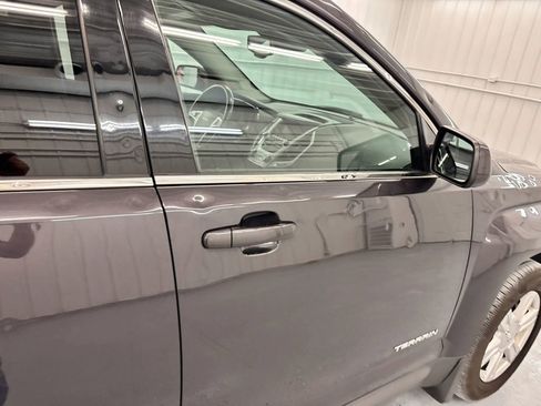 Used 2016 GMC Terrain SLE w/ Driver Alert Package I FWD image 41