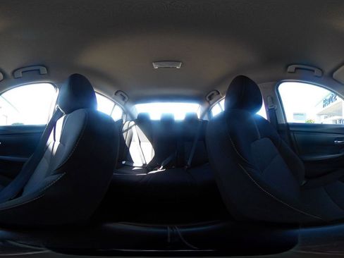 Used 2025 Nissan Sentra SV image 41