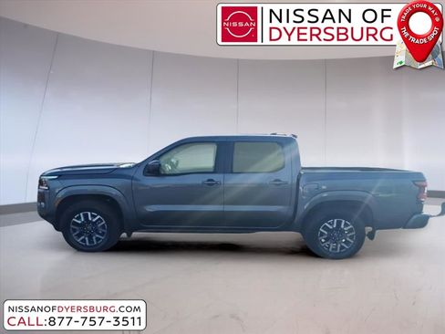Used 2024 Nissan Frontier SL image 6