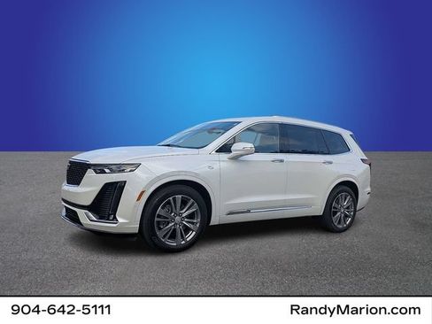 Certified 2023 Cadillac XT6 Premium Luxury w/ Technology Package FWD image 1