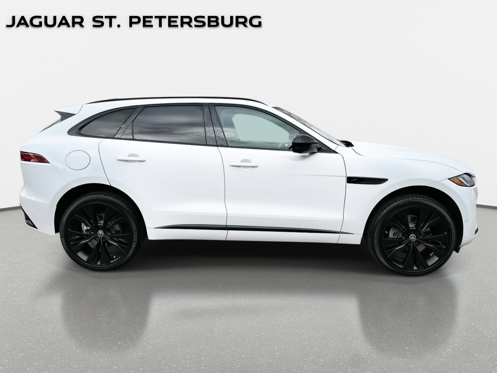 Used 2026 Jaguar F-PACE R-Dynamic S AWD/4WD image 5
