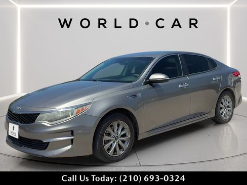 Used 2018 Kia Optima LX w/ 17" Alloy Wheels Package FWD image 7