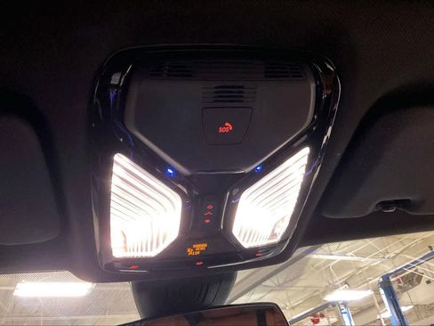 Certified 2022 BMW X5 sDrive40i w/ Premium Package image 36