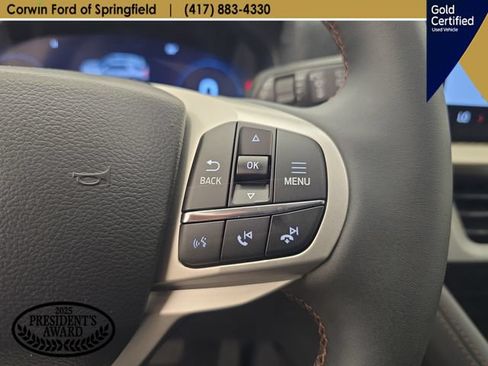 Used 2026 Ford Explorer Active AWD/4WD image 31