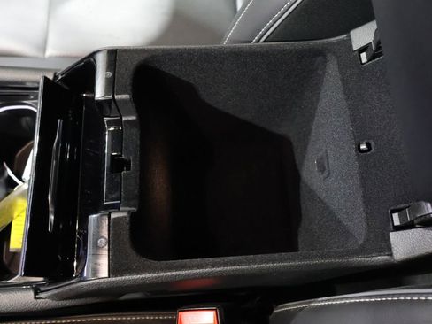 Used 2023 Jeep Grand Cherokee Overland w/ Luxury Tech Group IV image 30