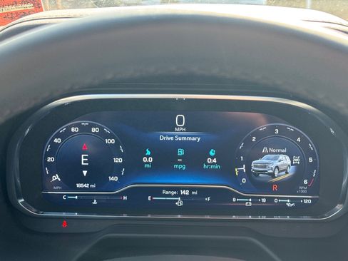 Used 2024 Chevrolet Tahoe High Country image 19