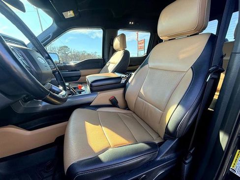 Used 2022 Ford F150 Lariat w/ Equipment Group 502A High image 18