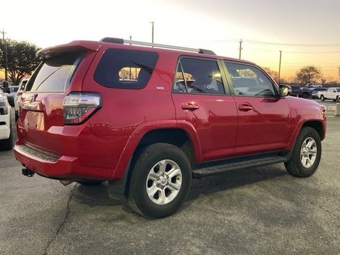 Used 2024 Toyota 4Runner SR5 Premium image 5