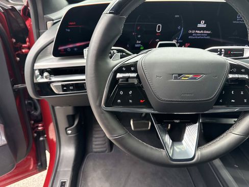 Certified 2026 Cadillac Lyriq V AWD/4WD image 27