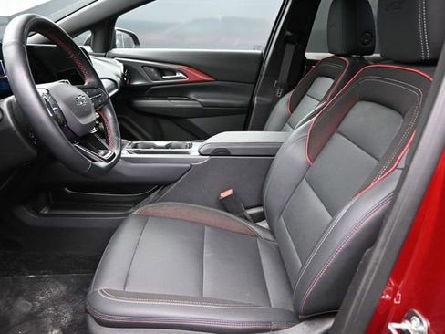 Used 2024 Chevrolet Equinox EV RS FWD image 12