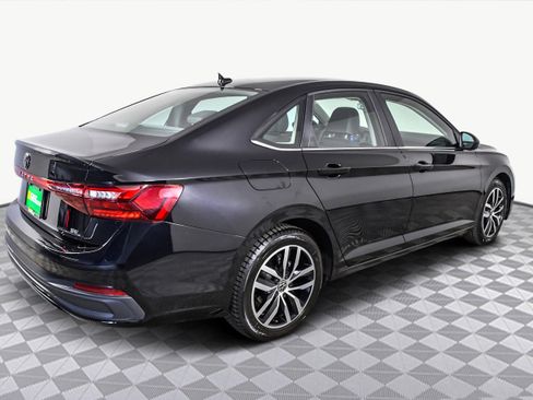 Used 2025 Volkswagen Jetta SE image 8