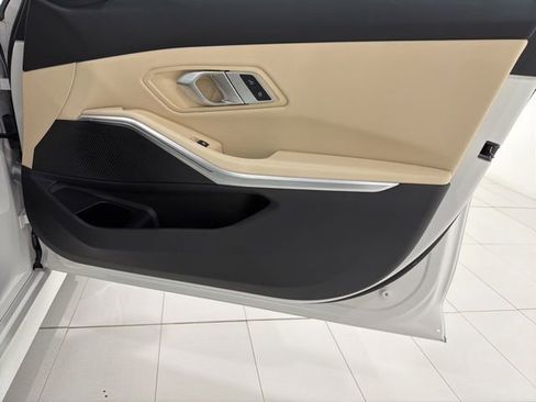 Certified 2023 BMW 330i xDrive Sedan w/ Premium Package AWD/4WD image 18