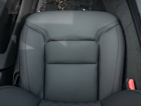 New 2026 Volvo XC60 B5 Plus image 32