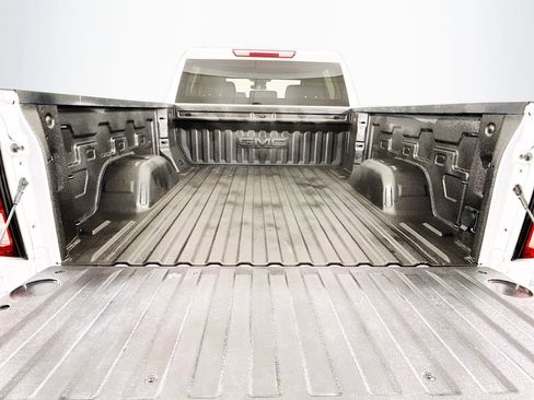 Used 2023 GMC Sierra 1500 SLE w/ X31 Off-Road Package AWD/4WD image 25