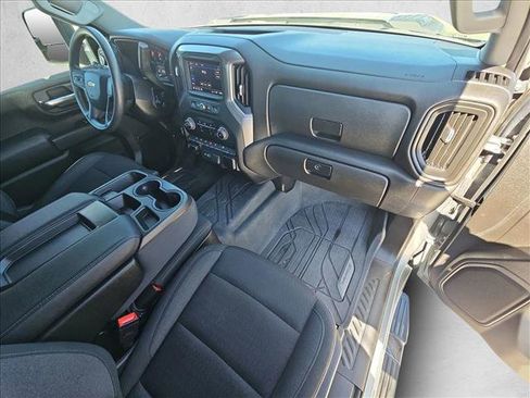 Used 2024 Chevrolet Silverado 2500 Custom w/ Custom Value Package image 21