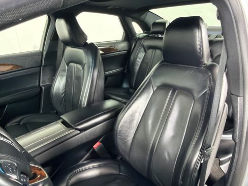 Used 2020 Lincoln MKZ Reserve w/ Elements Package FWD image 10