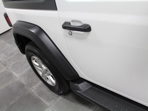 Used 2020 Jeep Wrangler Sport AWD/4WD image 30