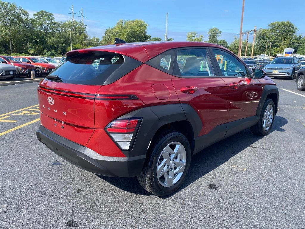 Certified 2024 Hyundai Kona SE AWD/4WD image 4