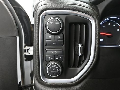 Used 2023 Chevrolet Silverado 2500 LT AWD/4WD image 35