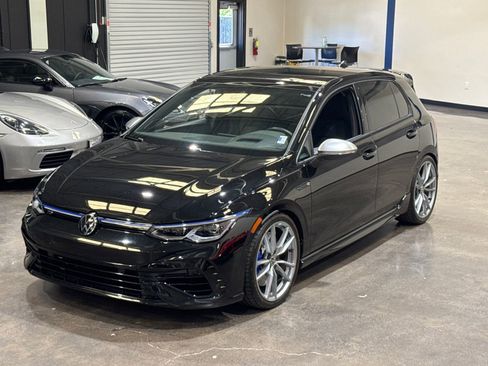 Used 2024 Volkswagen Golf R AWD/4WD image 9