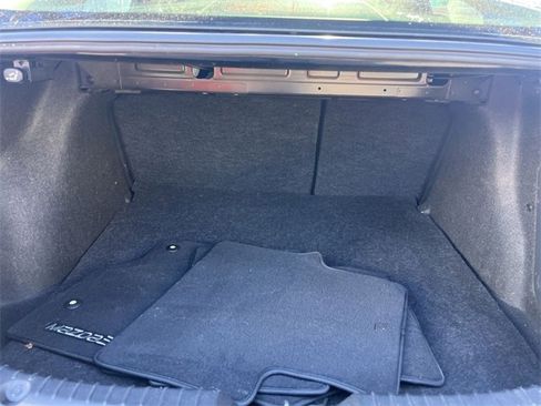 Used 2015 MAZDA MAZDA3 i Sport image 24