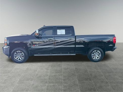 Used 2019 Chevrolet Silverado 3500 LTZ w/ Duramax Plus Package image 2