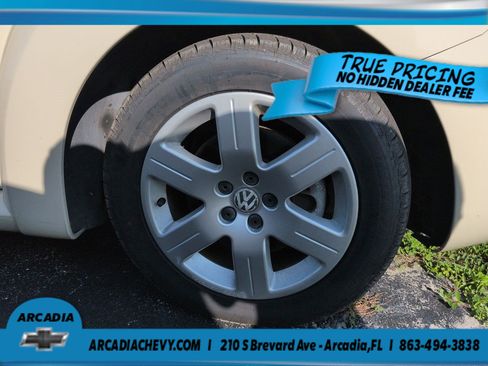 Used 2007 Volkswagen Beetle Convertible FWD image 10