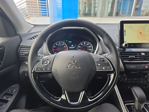 Used 2025 Mitsubishi Eclipse Cross SE image 17
